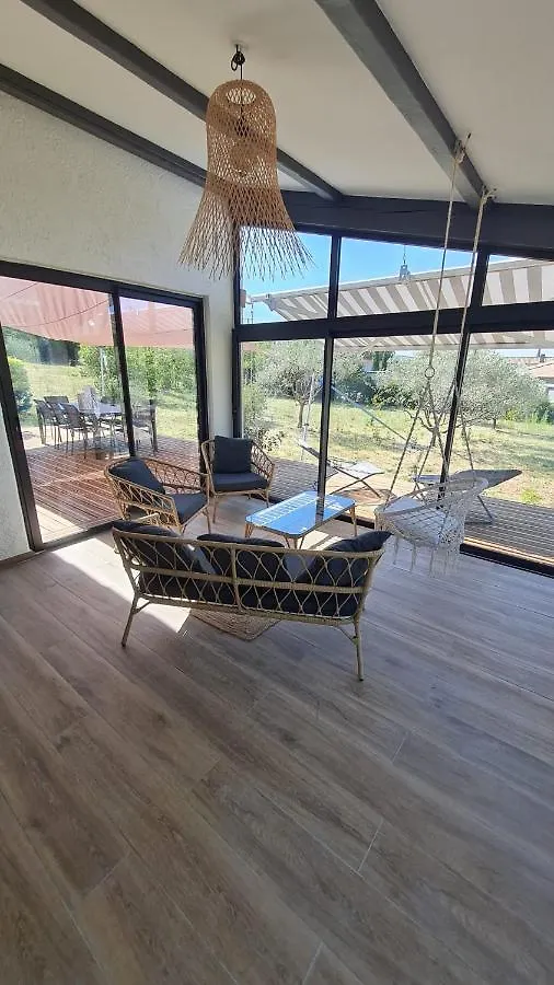 Maison L'Eucalyptus Chauzon 0*,